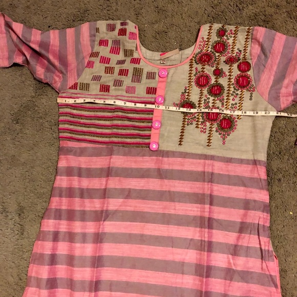 Readymade salwar kameez - Picture 2 of 8